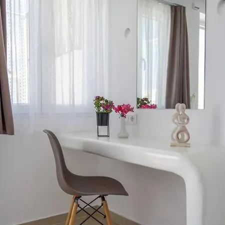 Irini's Earth House With Jacuzzi アパート *